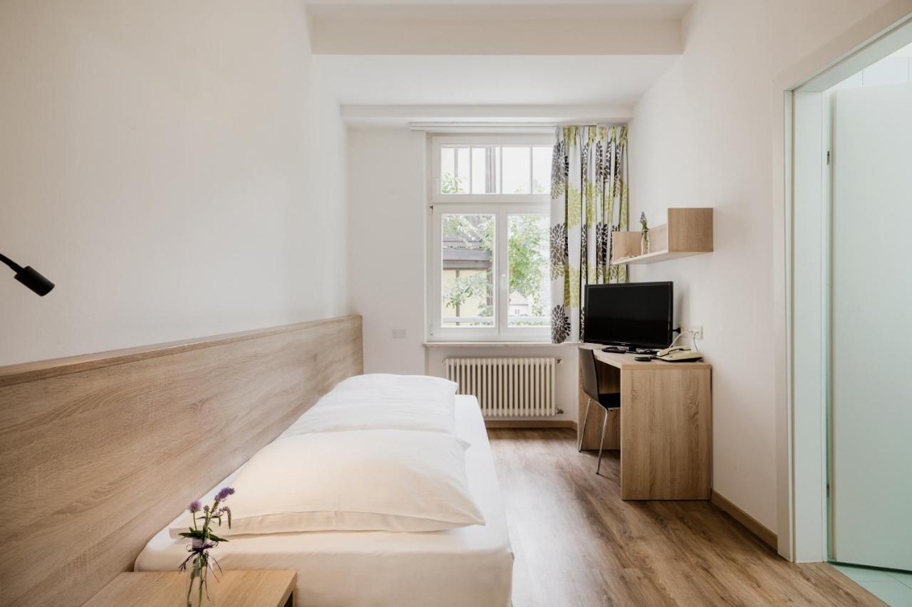 Hotel Kolping Мерано Экстерьер фото