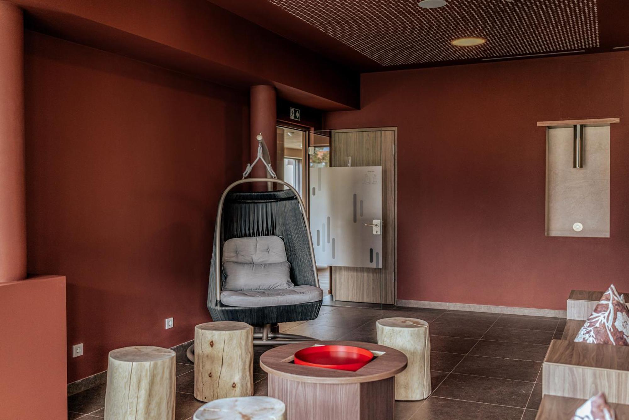 Hotel Kolping Мерано Экстерьер фото