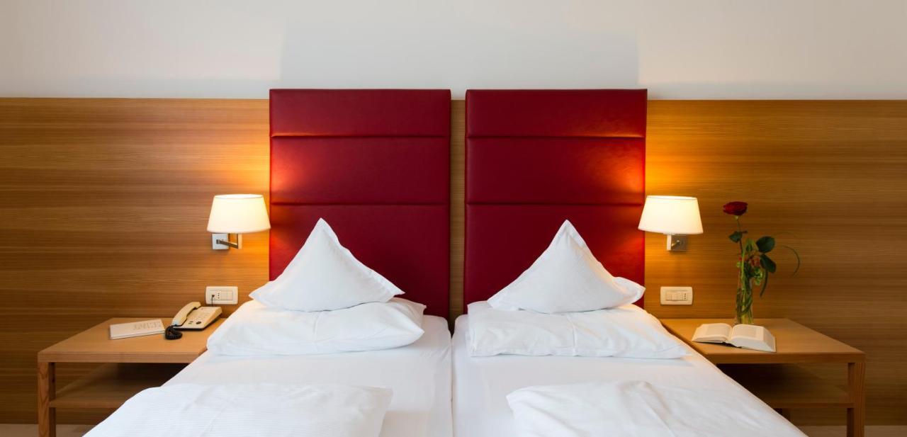 Hotel Kolping Мерано Экстерьер фото